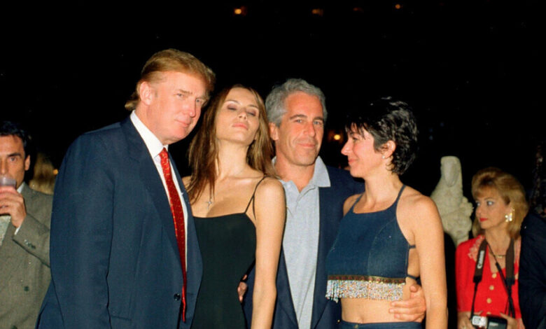وثائق أمريكية تكشف شكوى قديمة تتهم ترامب بالاعتداء الجنـ. ـسي ضمن ملفات إبستين 1 وثائق أمريكية تكشف شكوى قديمة تتهم ترامب بالاعتداء الجنـ. ـسي ضمن ملفات إبستين