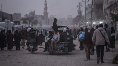 12 قتـ. ـيلاً بينهم نساء وأطفال في غارات إسرائيلية متفرقة على قطاع غزة