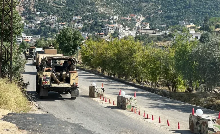 سوريا تطلب من لبنان تسليم أكثر من 200 ضابط من نظام الأسد السابق