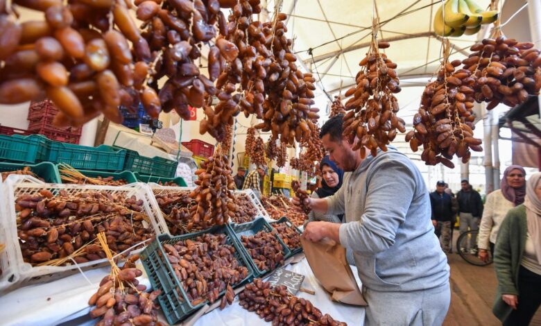 تونس تسجل محصولاً قياسياً من التمور خلال موسم 2025/2026