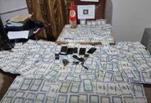 الداخلية التونسية: تفكيك شبكة مشتبه بها في تزوير عملة أجنبية بقفصة