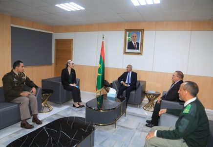 وزير الدفاع الموريتاني يبحث تعزيز التعاون العسكري مع الولايات المتحدة