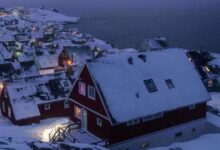 رئيس وزراء جرينلاند يؤكد تمسك بلاده بالحوار السلمي وسيادته وحق تقرير المصير