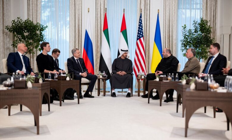 البيت الأبيض: المحادثات الثلاثية حول أوكرانيا في أبوظبي "تاريخية" وترامب ملتزم بالتسوية