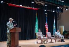 البحرية الباكستانية تتسلم قيادة قوة المهام (150) من السعودية لتعزيز الأمن البحري