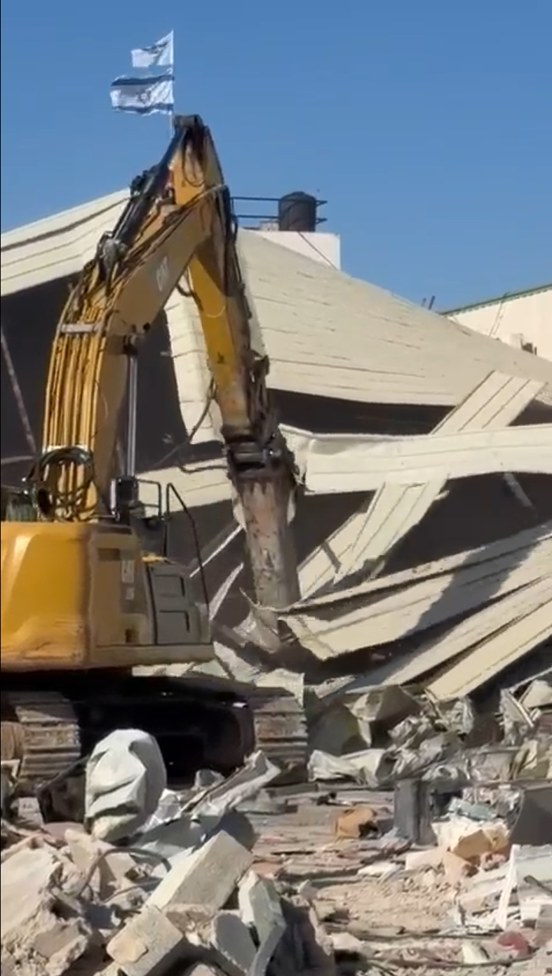 اقتحام إسرائيلي لمقر الأونروا في الشيخ جراح وهدم منشآت وسط تحذيرات من تصعيد خطير