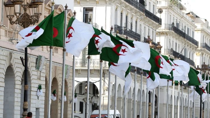 هيئة جزائرية: رصد نشاط رقمي تخريبي مصدره المغرب وفرنسا ودول أخرى يحرض على إضراب التجار