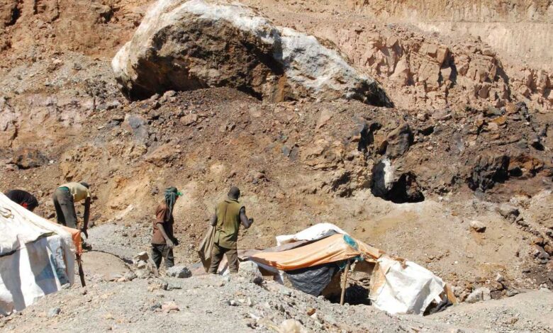 مقـ. ـتل أكثر من 200 شخص في انهيار منجم كولتان شرقي الكونغو الديمقراطية