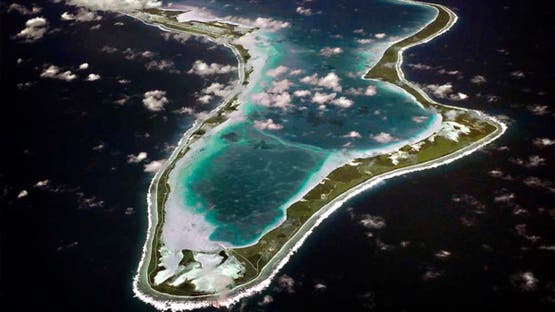 أزمة دبلوماسية بين لندن وواشنطن: بريطانيا تسحب مشروع قانون تسليم جزر شاغوس لموريشيوس