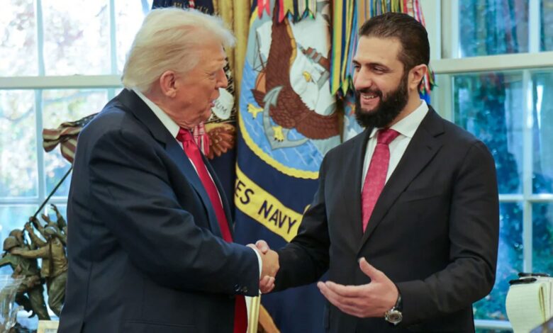 ترامب والشرع يتفقان على تعزيز الحوار وإعادة الإعمار في سوريا