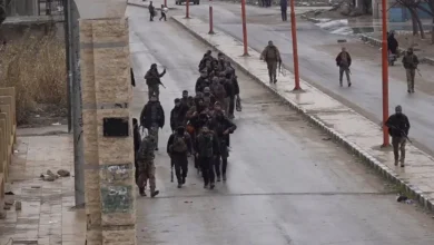 الجيش السوري يؤمّن انسحاب قوات قسد في دير حافر شرق حلب