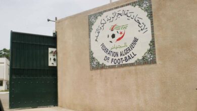 الجزائر.. الفاف تلوّح بشكوى رسمية إلى فيفا وكاف بسبب تحكيم مباراة الجزائر ونيجيريا