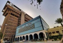 العراق.. وزارة الداخلية تعلن القبض على 91 شخصا بتهمة التلاعب بأسعار الدولار و147 متلاعبا بأسعار المواد الغذائية والأدوية