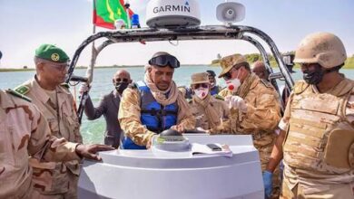 العثور على زورق عسكري موريتاني فُقد مع 7 من بحارته قبالة سواحل نواكشوط سالمًا 2 العثور على زورق عسكري موريتاني فُقد مع 7 من بحارته قبالة سواحل نواكشوط سالمًا