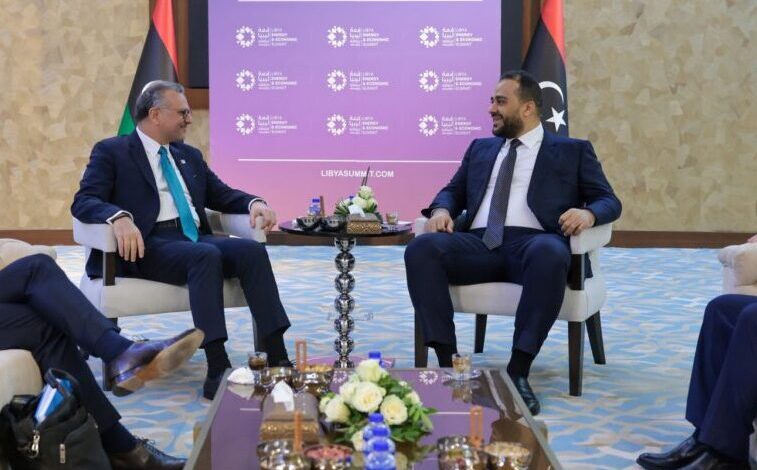 ليبيا والولايات المتحدة تبحثان تعزيز التعاون العسكري