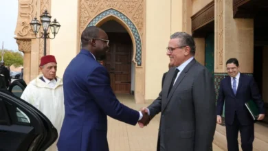 الوزير الأول السنغالي يصل الرباط في زيارة رسمية لتعزيز الشراكة الاستراتيجية