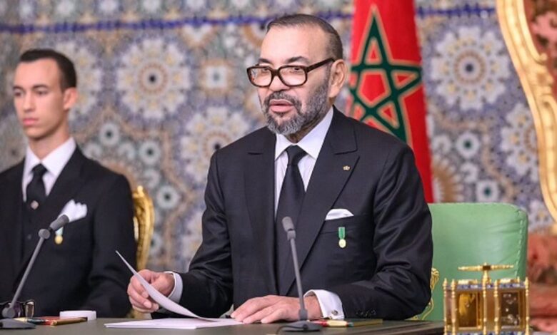 العاهل المغربي يوجه الجيش الملكي للتدخل الفوري في القصر الكبير لمساعدة المتضررين من الفيضانات