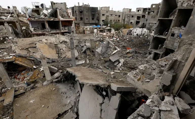 غارات إسرائيلية تستهدف عدة مناطق في قطاع غزة وتقييد وصول المساعدات 1 غارات إسرائيلية تستهدف عدة مناطق في قطاع غزة وتقييد وصول المساعدات