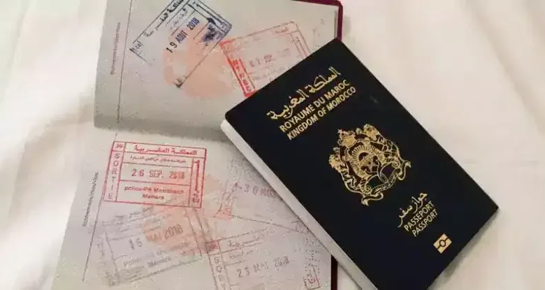 الأقوى في شمال إفريقيا.. جواز السفر المغربي يتقدم بمرتبتين في مؤشر "هينلي" العالمي لسنة 2026