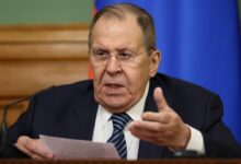 لافروف يتهم الولايات المتحدة بمحاولة تفتيت النظام الدولي وتهديد فنزويلا وإيران