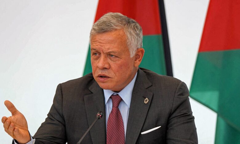 الملك عبد الله الثاني يحذر من تداعيات إجراءات تسجيل الأراضي في الضفة الغربية