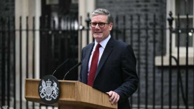 بريطانيا: رئيس الوزراء ستارمر يدعو حزب العمال لمواجهة "حزب الإصلاح" وسط أزمات داخلية