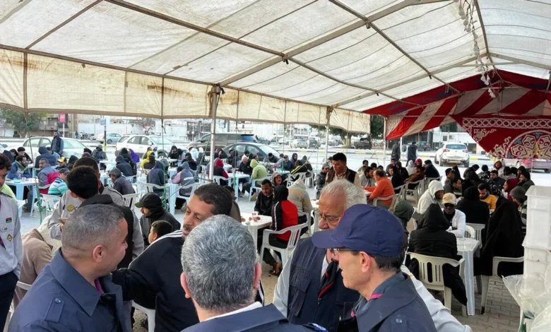 موائد الرحمن في بنغازي… مبادرة رمضانية مستمرة منذ 26 عاماً