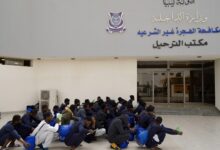ليبيا ترحّل 140 مهاجرًا تشاديًا عبر مدينة الكفرة