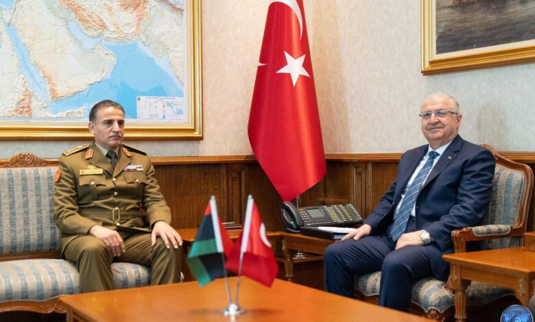 ليبيا وتركيا تبحثان في أنقرة تعزيز التعاون العسكري وبناء القدرات