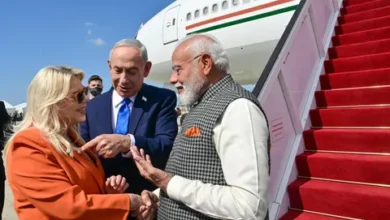 رئيس الوزراء الهندي يصل إلى إسرائيل لتعزيز العلاقات التجارية والدفاعية وسط توتر إقليمي متصاعد