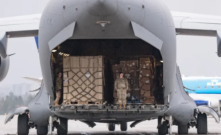 وزارتا الطاقة والدفاع الأمريكيتان تنقلان مفاعلاً نووياً مصغراً جواً لأول مرة