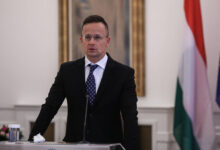 وزير خارجية هنغاريا: غياب الاتحاد الأوروبي عن مفاوضات اوكرانيا يؤكد انه لم يعد لاعبا دوليا