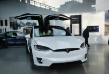 إسرائيل تمنح “تسلا” ترخيصًا لاختبار نظام القيادة الذاتية على الطرق المحلية