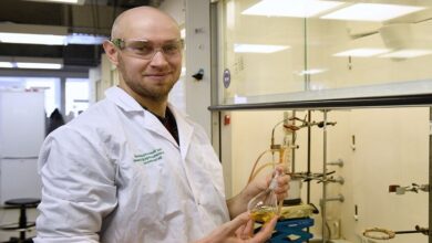 علماء روس يطوّرون مركبات كيميائية “تجمّد” الخلايا السرطانية