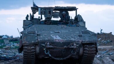 الجيش الإسرائيلي يعلن استهداف بنى تحتية لحماس في غزة رداً على خرق وقف إطلاق النار