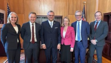 المستشار الأمريكي يبحث مع مسؤولين نرويجيين سبل التوصل إلى هدنة إنسانية في السودان