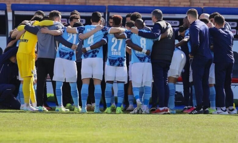 مصر: إصابات قوية وإغماءات.. سقوط مصعد يُصيب لاعبي بيراميدز في حادث مروع