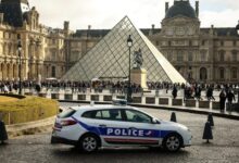 فضيحة في اللوفر: تفكيك شبكة احتيال بتذاكر مزيفة تورط فيها موظفون بالمتحف