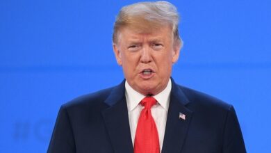 ترامب يهدد إيران بـ"يوم سيئ" إذا فشلت المفاوضات المرتقبة في جنيف