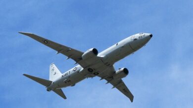 تحليق طائرة أمريكية قرب جنوب إيران وسط محادثات نووية وتصاعد التوتر