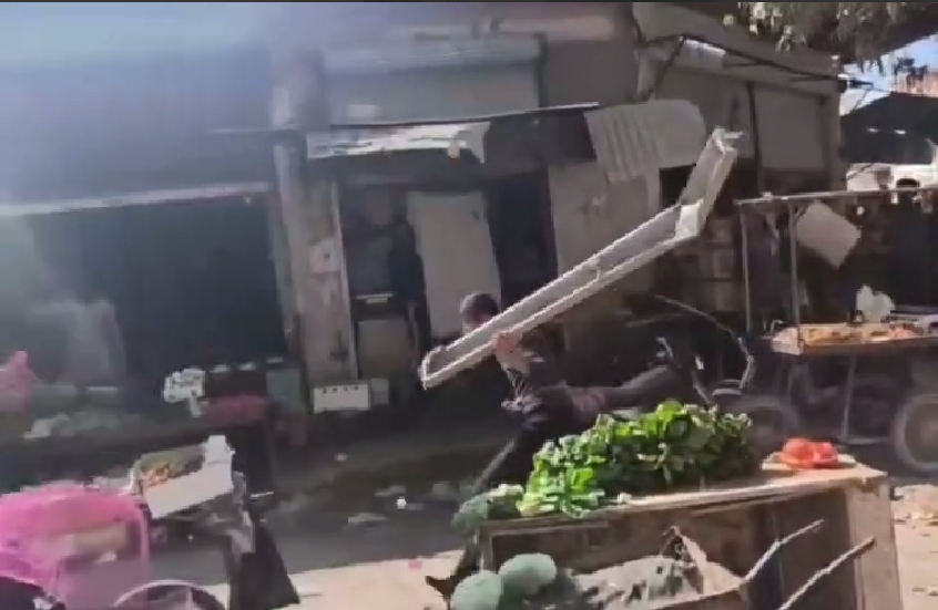 مشاجرة جماعية بين أصحاب البسطات في سوق البوكمال شرقي سوريا تُصيب عدة أشخاص