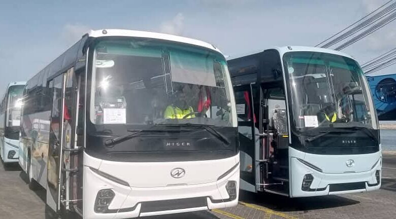 الجزائر تستقبل أول شحنة حافلات جديدة ضمن برنامج تجديد النقل العام