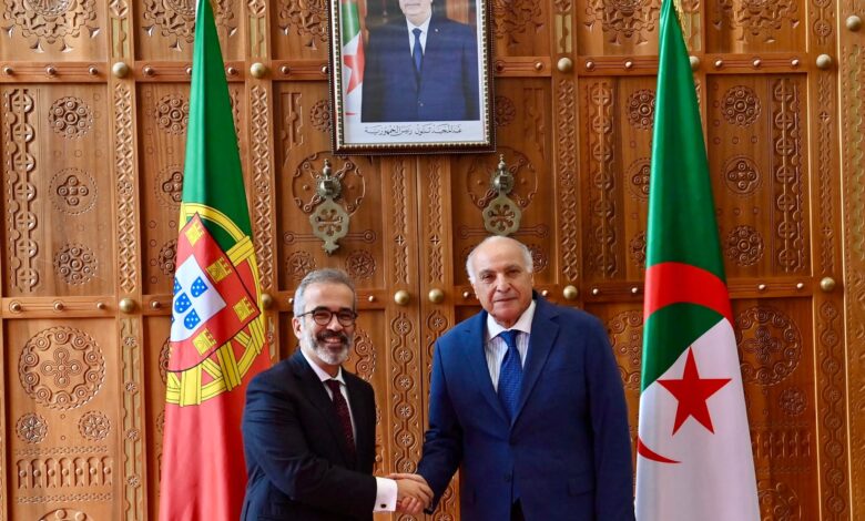 الجزائر والبرتغال تبحثان تعزيز التعاون بمناسبة الذكرى الخمسين للعلاقات الدبلوماسية 1 الجزائر والبرتغال تبحثان تعزيز التعاون بمناسبة الذكرى الخمسين للعلاقات الدبلوماسية