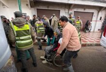 السلطات المغربية تقرر إجلاء 650 شخصًا من مركز إيواء مؤقت بالقصر الكبير