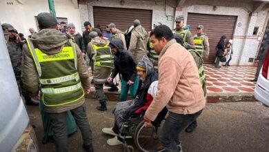 السلطات المغربية تقرر إجلاء 650 شخصًا من مركز إيواء مؤقت بالقصر الكبير 2 السلطات المغربية تقرر إجلاء 650 شخصًا من مركز إيواء مؤقت بالقصر الكبير