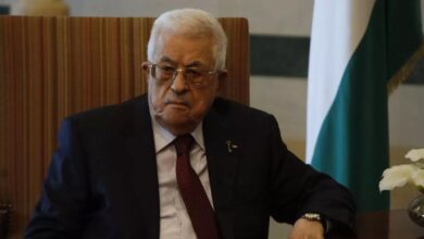 محمود عباس يصدر قراراً بقانون للحد من استخدام النقد في المعاملات الكبرى 2 محمود عباس يصدر قراراً بقانون للحد من استخدام النقد في المعاملات الكبرى