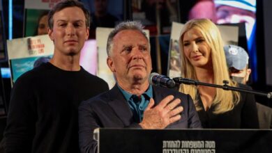 صحيفة نيويورك بوست: مبعوثا ترامب يحذران من صعوبة التوصل لاتفاق نووي مع إيران