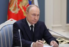 بوتين يؤكد استمرار روسيا في تعزيز أسطولها من كاسحات الجليد النووية