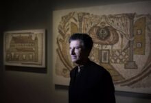 وزير فرنسي سابق تحت حماية الشرطة بسبب صِلاته بإبستين