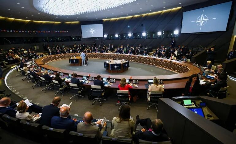 اجتماع لوزراء دفاع الناتو في بروكسل تمهيداً لقمة أنقرة